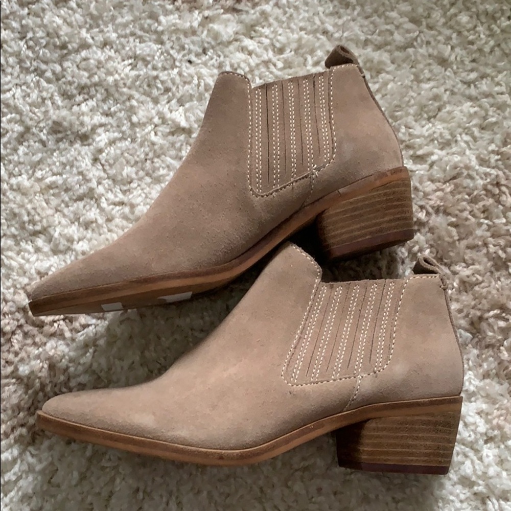 Dolce Vita Tan Booties